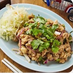 鶏肉ハーブのサラダ