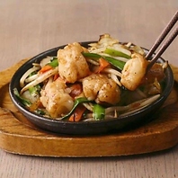 厳選食材が彩る多彩な逸品と、お好みで選べる豊富な美酒