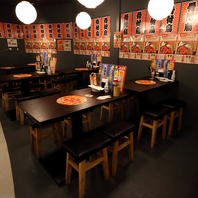 《姫路で宴会》木を基調とした落ち着きのある店内