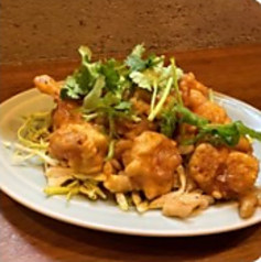 蟹「ソフトシェルクラブ」とにんにく揚げ