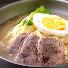 牛骨スープ冷麺