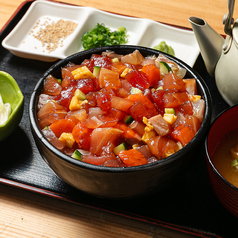 青空酒場 まぐろの気晴れ屋のおすすめランチ1