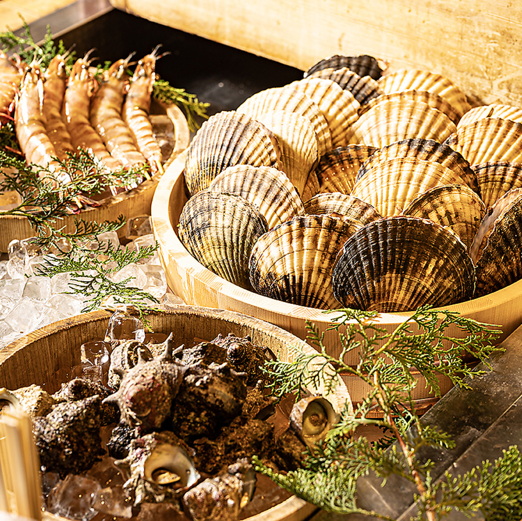 中央卸売市場から新鮮な魚介類を毎日仕入れ!刺身でも焼きでも◎