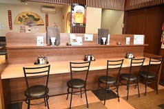 座敷、円卓、テーブル席など、お子様連れも安心、大歓迎♪大人数のご宴会も可能です♪