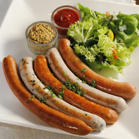 【ビールに合うお料理揃えてます】