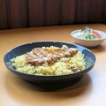 料理メニュー写真&nbsp;かねきライス(カレーピラフとポークジンジャー) [ミニサラダ・スープ付き]