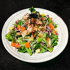 トロサーモンとアボカドの贅沢和風サラダ