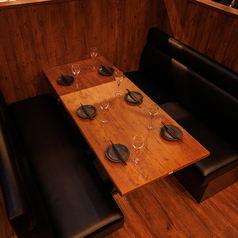 ファミリーや小規模宴会に。