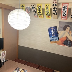 人数に合わせて仕切れる掘りごたつ席！