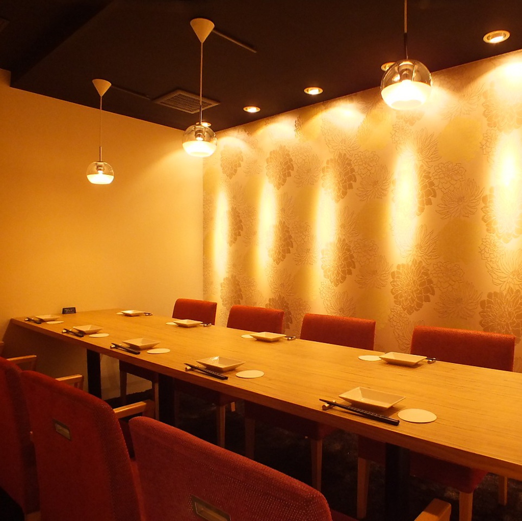 個室は大小様々ご用意ございます。