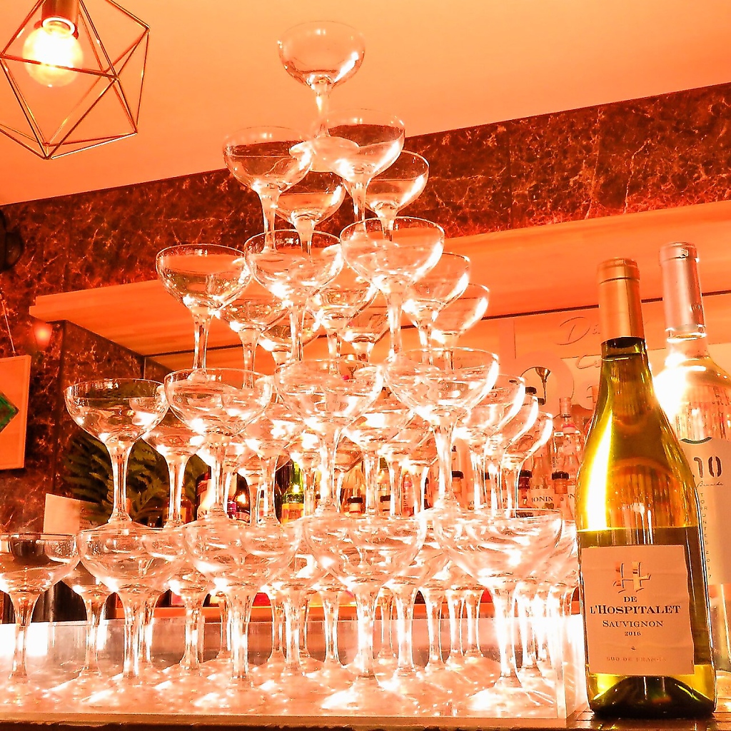 シャンパンタワークーポンで、宴会、歓迎会、送迎会、忘年会、新年会、結婚式二次会、誕生日に♪