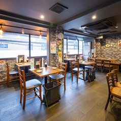 本館　7卓35席別館　10卓40席