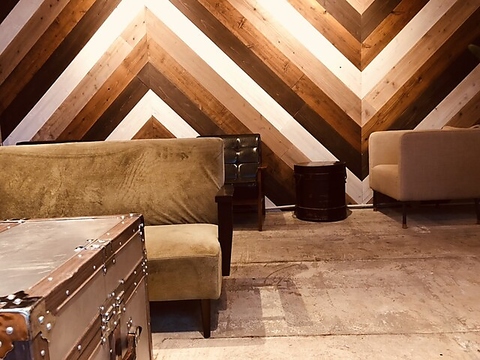 V[V } Shisha Maya rܓX