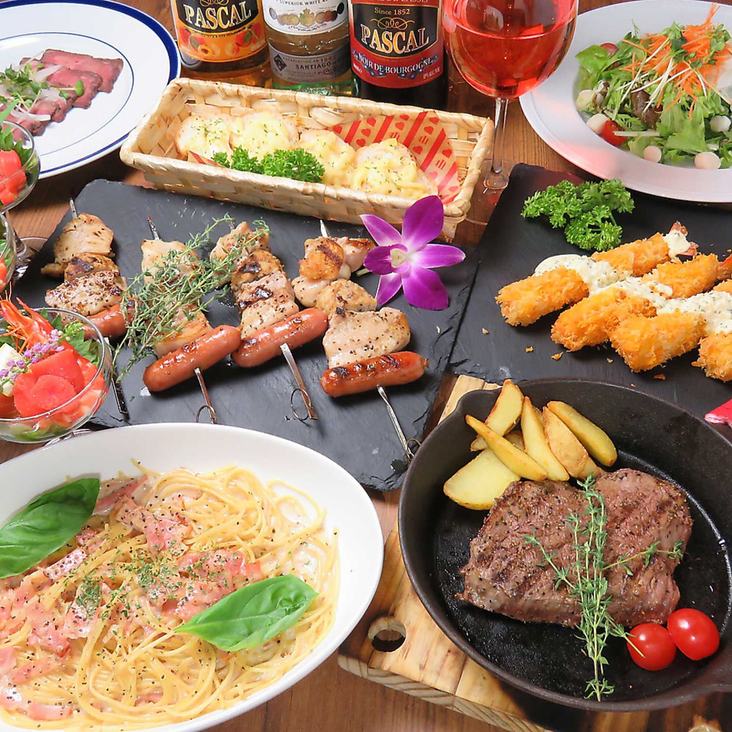 気軽に使える！飲み放題120分付+料理8品が付いて2980円(税別)で楽しめる！