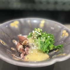 富山県産ホタルイカと菜の花の辛子酢味噌