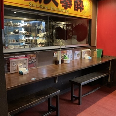 調理が見えるカウンター