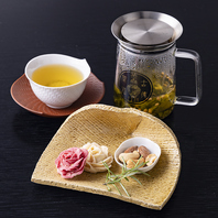 世界の厳選茶葉×ペアリングスイーツ