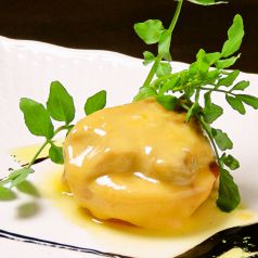フォアグラとチーズトマトソテーのバルサミコソースの写真