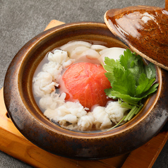淡路鱧とトマトの白辛鍋の写真