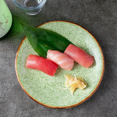 本鮪寿司食べ比べ大、中、赤　