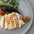 料理メニュー写真&nbsp;低温調理した鶏のグリル