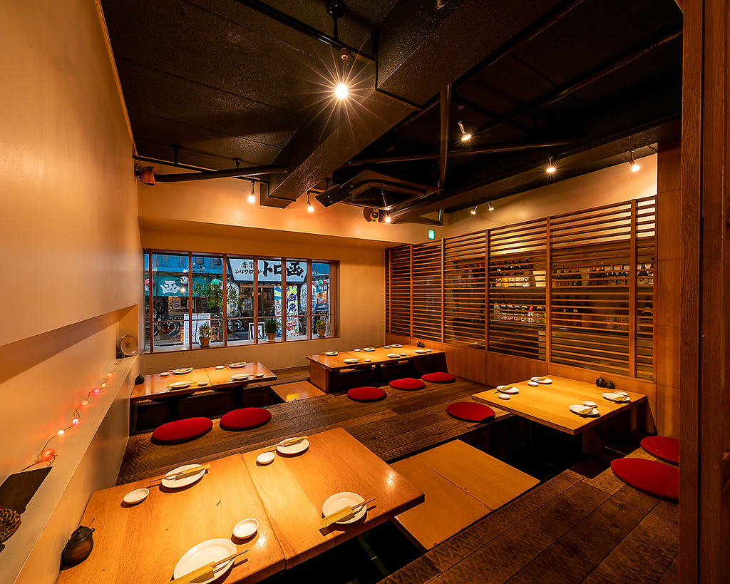 お座敷の掘りごたつは～24名様でご利用いただけます。歓迎会・送別会に◎