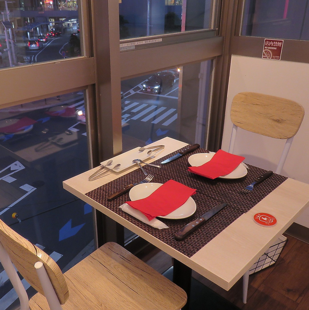 ★ガラス張りの綺麗な店内★誕生日や記念日のデートに♪