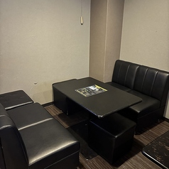 3名～4名様用のテーブル席を3席ご用意しております！