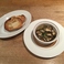 広島産牡蠣とキノコのアヒージョ(バゲット2枚付)