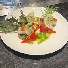 瀬戸内鯛の鉄板焼き　香草ガーリックバターソース