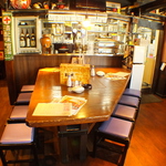 お一人様、カップル、2名様におすすめのカウンター席！明るく温かみのある席です☆サク飲みにぜひ！