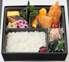 会食用弁当　蘭