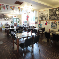 歓送迎会や打ち上げなど、大人数での各種ご宴会にはお店の貸切利用がおすすめです！テーブルのレイアウトも人数に合わせて柔軟に変更できるため、参加者全員に一体感が生まれる賑やかなパーティーが叶います。お肉もスパイス料理も楽しめる大満足の宴会コースで、幹事様も安心の最高のひとときをお約束します◎