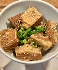 名物牛すじのトロットロッ煮込み