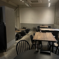 広々と明るい店内は子連れのお客様でも安心♪自由に組み合わせれるので、団体様もO.K,♪