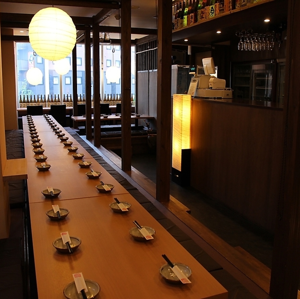 掘りごたつ席は人数によってレイアウト変更可能