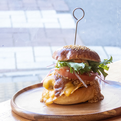 食欲をそそるハンバーガーは様々なシーンでご利用が可能