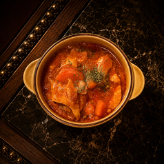 牛スジトマト煮込み