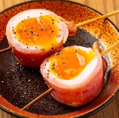 半熟卵のベーコン巻き