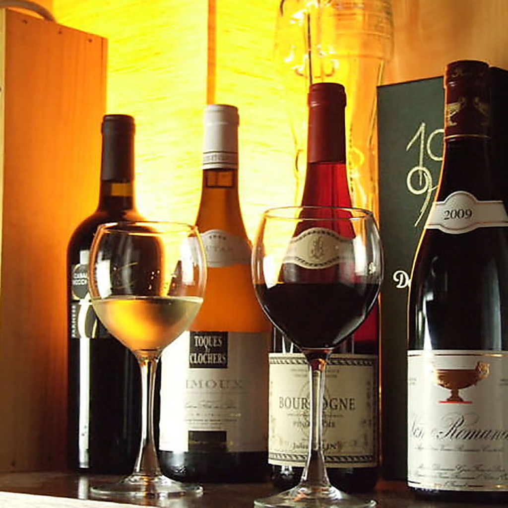 久保田　千寿・八海山・厳選ワインetc.…酒屋直営ならではの圧巻の飲み放題内容！