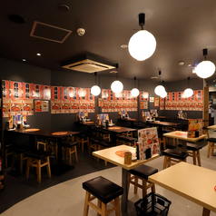 【活気溢れる店内で貸切宴会】水炊き・焼き鳥等の鶏料理を存分に楽しめる居酒屋です！お酒も1杯329円の生ビールから日本酒、焼酎等、各種取り扱っております！