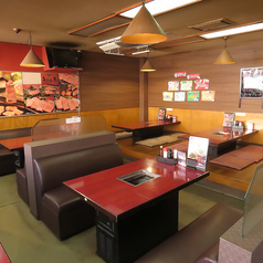 4名様掛けのテーブル席を5卓ご用意しております。