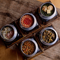 ≪炊きたてのご褒美≫四季折々の食材を使用した釜飯！