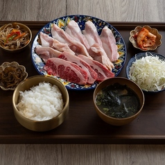 肉でお腹いっぱいになって！満腹焼肉ランチ1250（250g）