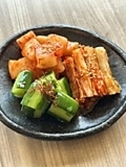 キムチ盛り合わせ
