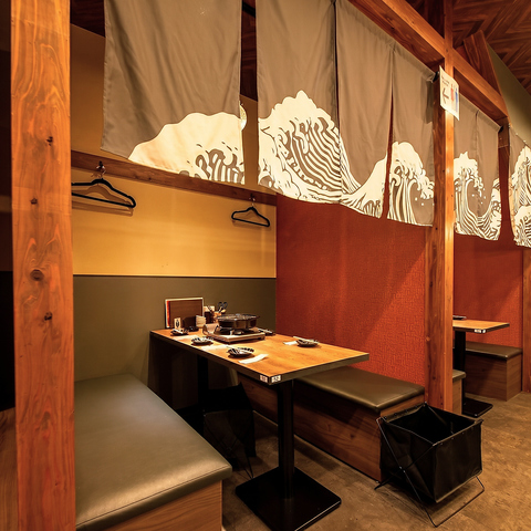 浜焼き、海鮮料理ならなみ小屋へ！2時間飲み放題付きのコースは4000円からご用意。