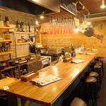 一人でも気軽に立ち寄れるお店です。リラックスした時間をお楽しみください。お待ちしています！
