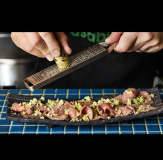 黒毛和牛ローストビーフの生おろしわさび