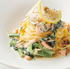 王子サーモンと牡蠣のレモンクリームパスタ