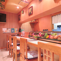 お一人様も大歓迎なカウンター席。